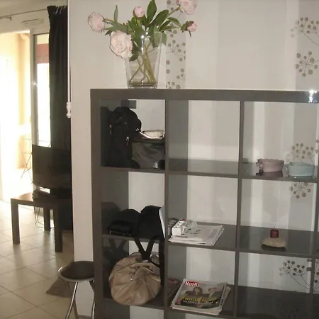 Moderne A Avec 2 Couchages - Fr-1-680-46 * Balaruc-les-Bains